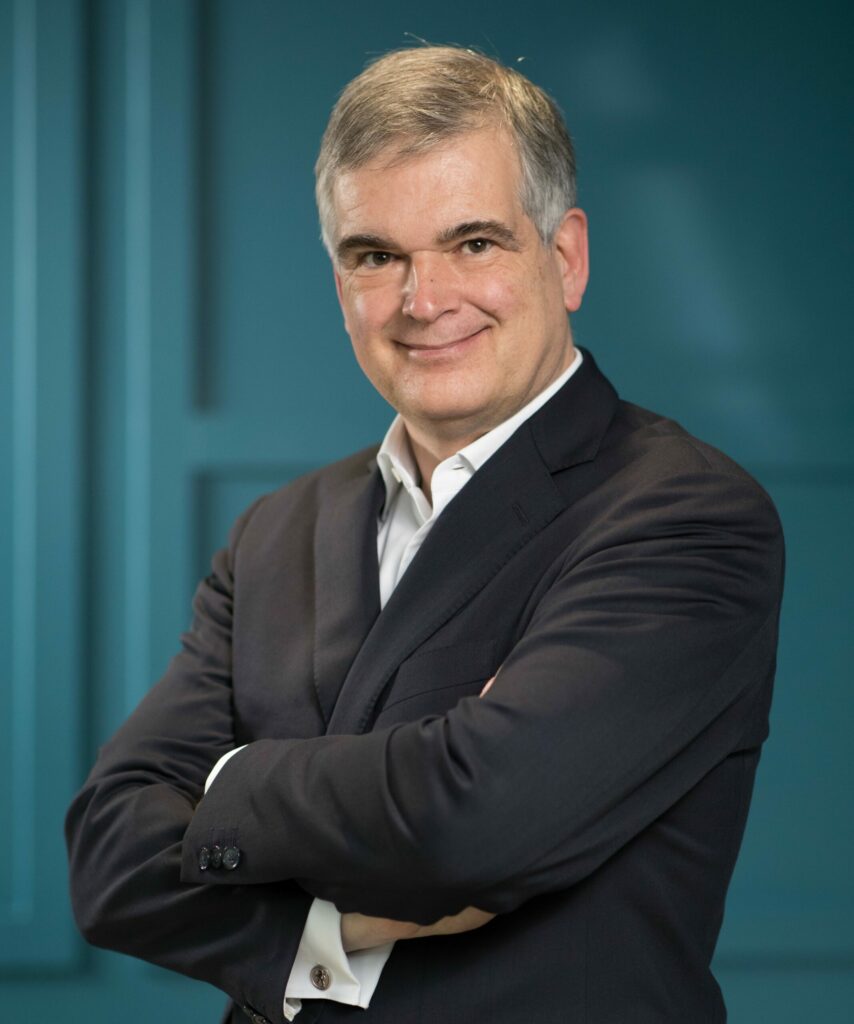 Interview with Claude Marx, Director General of the Commission de ...